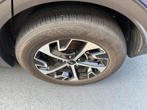 Used 2025 Kia Sportage EX AWD/4WD image 7