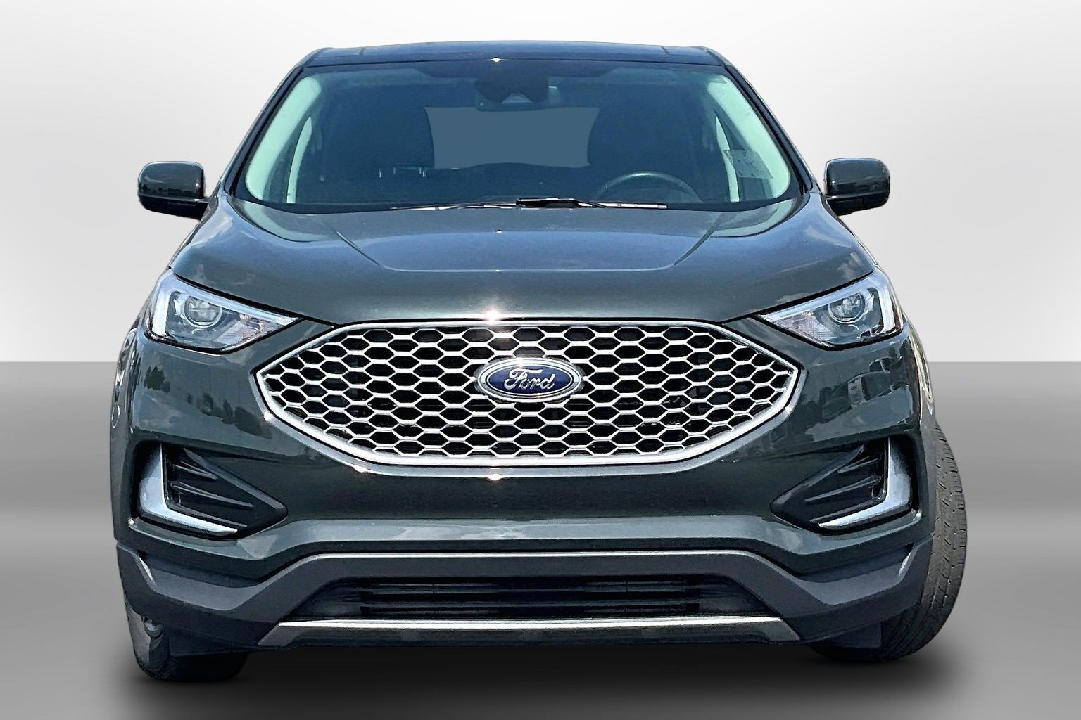 Used 2024 Ford Edge SEL AWD/4WD image 3