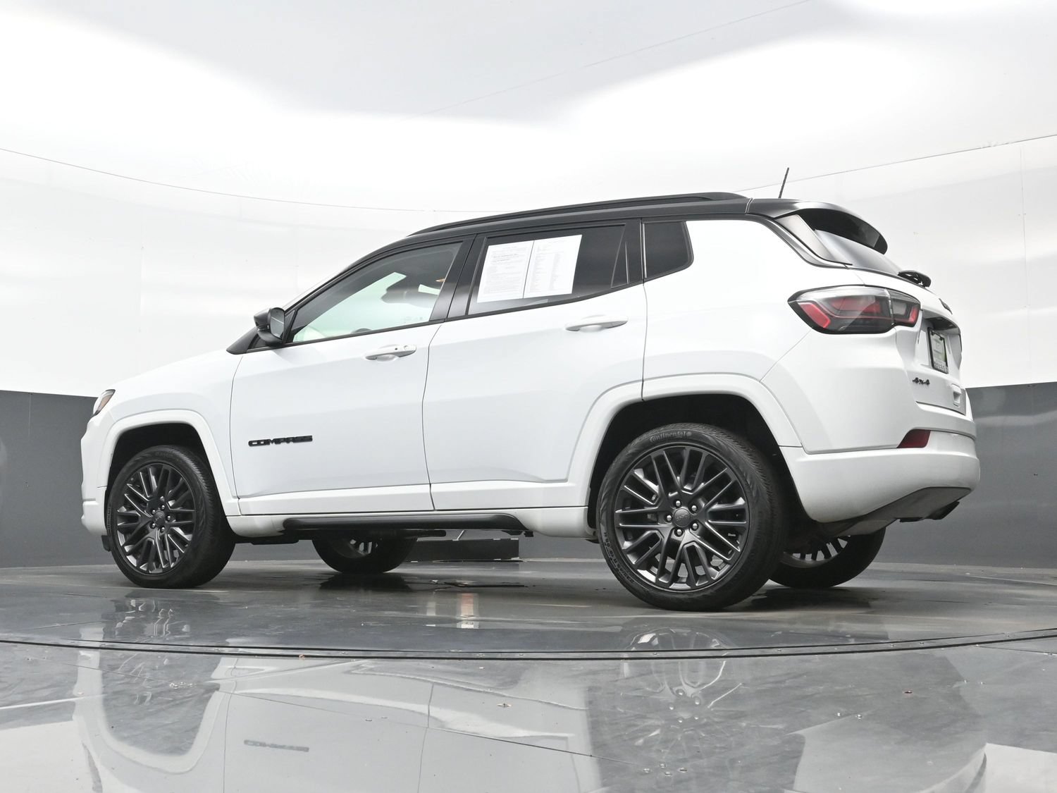 Used 2022 Jeep Compass High Altitude AWD/4WD image 35
