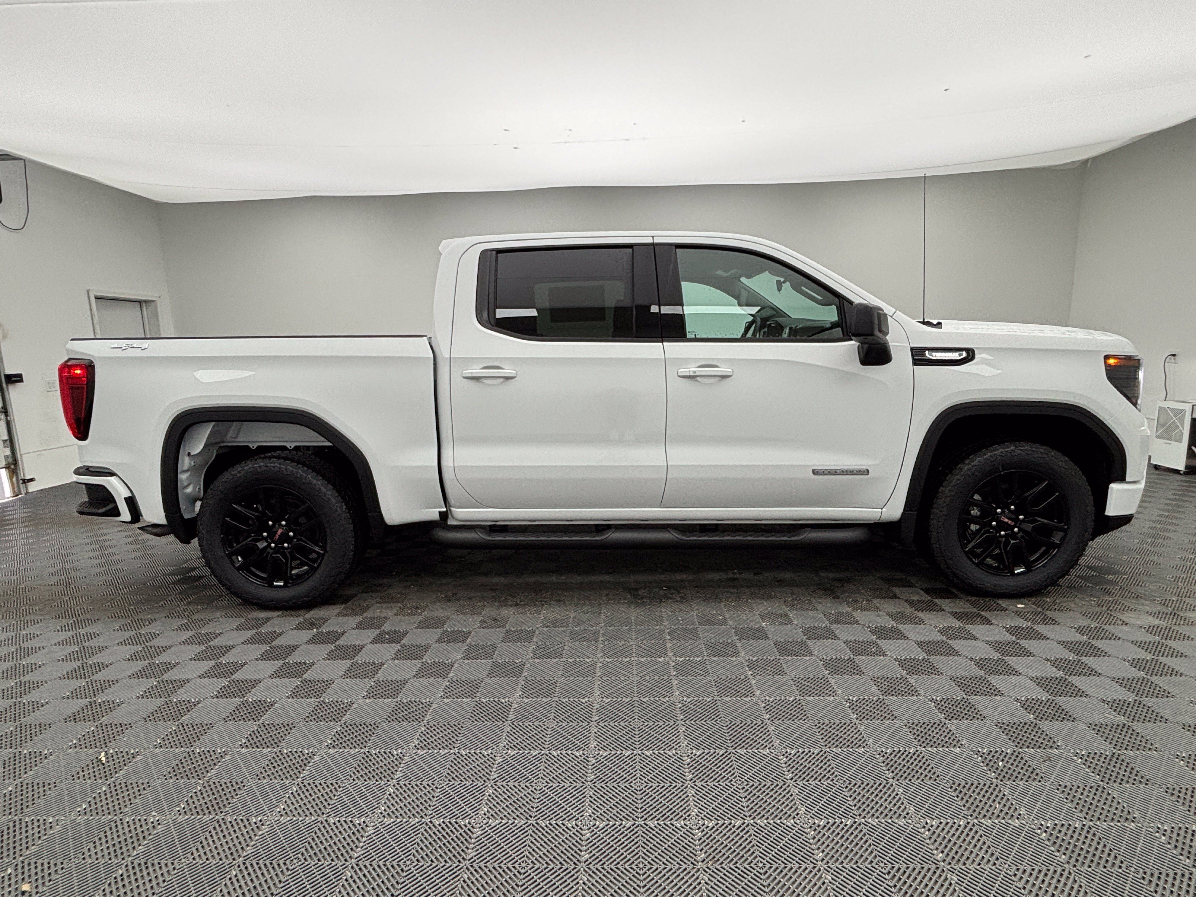 New 2026 GMC Sierra 1500 Elevation w/ Elevation Select Package AWD/4WD image 6
