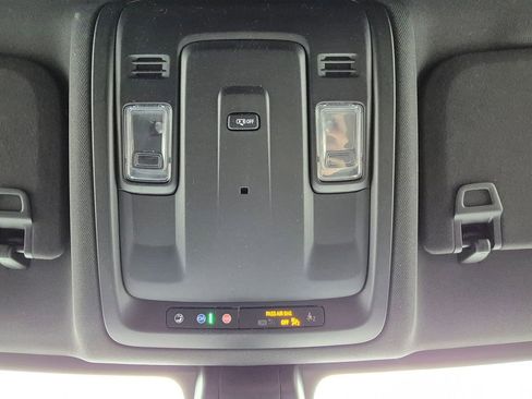 Used 2021 Chevrolet Tahoe LS image 17