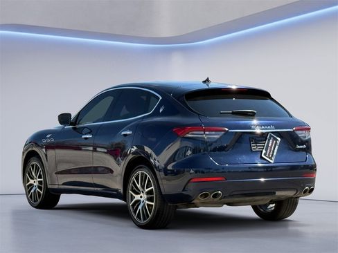 Certified 2022 Maserati Levante GT image 11