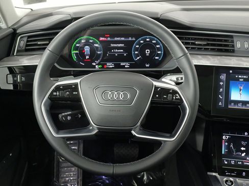 Used 2024 Audi Q8 e-tron Premium Plus w/ Premium Plus Package image 41