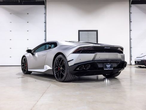 Used 2017 Lamborghini Huracan LP 610-4 Avio image 6