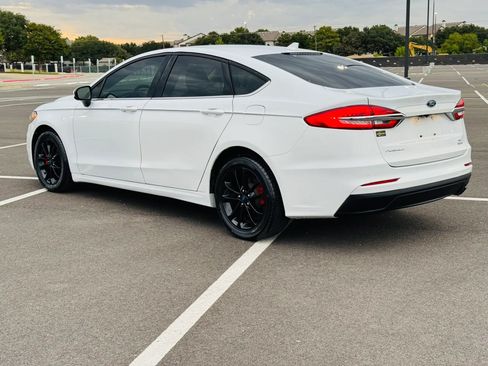 Used 2020 Ford Fusion SE FWD image 5