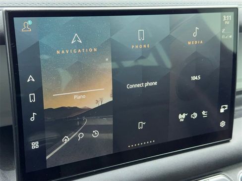 Used 2022 Land Rover Defender 110 SE image 24