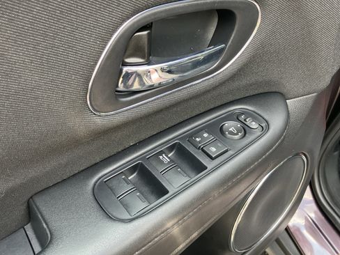 Certified 2022 Honda HR-V EX image 15