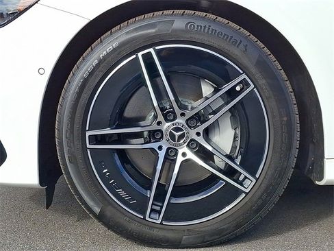 Used 2025 Mercedes-Benz E 350 Sedan image 8