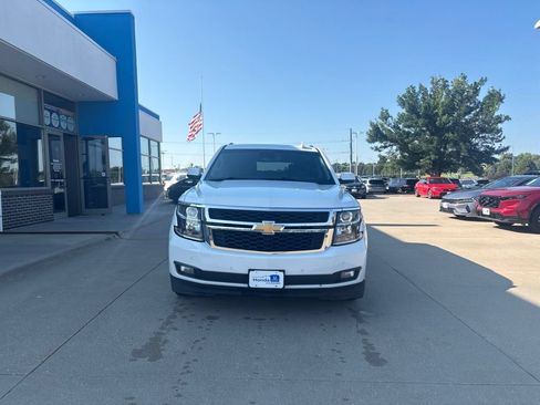 Used 2019 Chevrolet Suburban LT AWD/4WD image 2