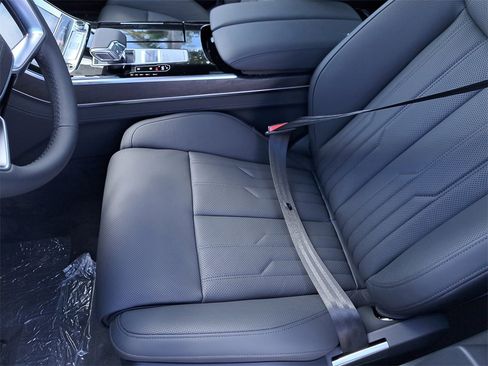 New 2025 Audi A8 L 3.0T image 18