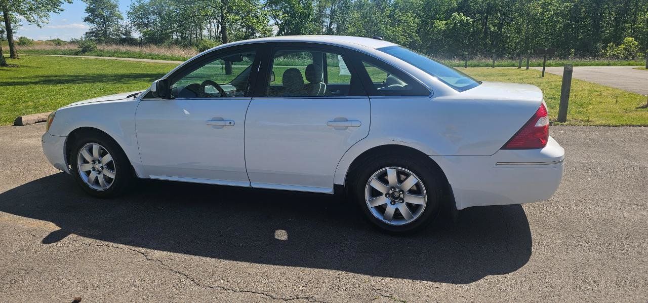 Used 2007 Ford Five Hundred SEL FWD image 9