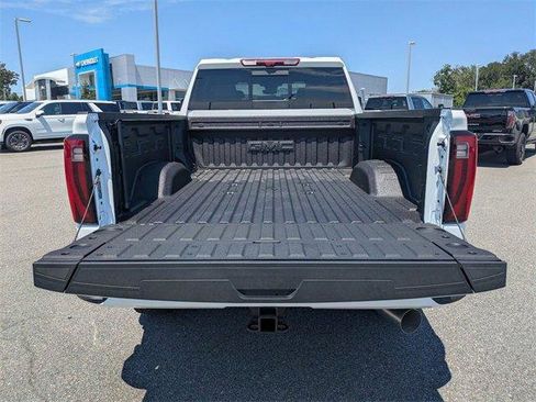 New 2025 GMC Sierra 2500 Denali w/ Denali Reserve Package image 15