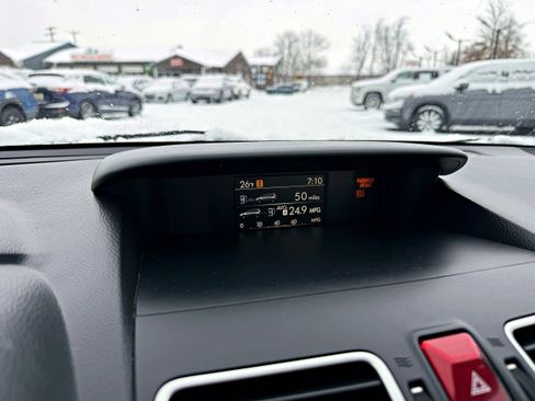 Used 2018 Subaru Forester 2.5i image 16