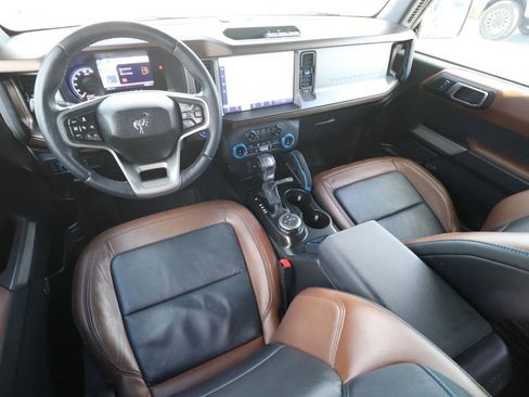 Used 2022 Ford Bronco Outer Banks AWD/4WD image 6