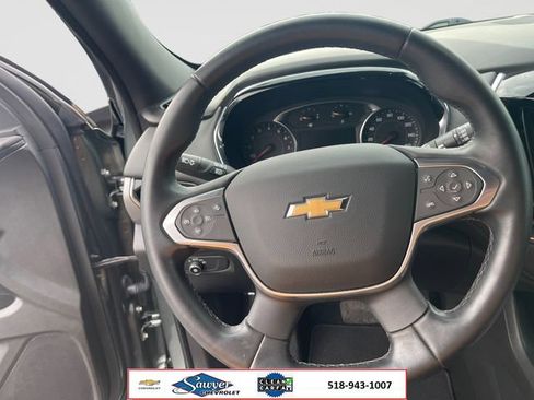 Used 2023 Chevrolet Traverse LT AWD/4WD image 13