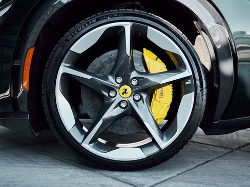 Used 2026 Ferrari Purosangue image 3