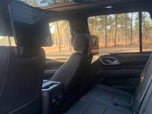 Used 2021 Chevrolet Tahoe Z71 image 26