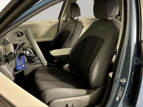 New 2026 Hyundai Ioniq 5 SE AWD/4WD image 16