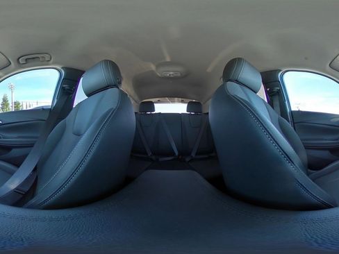 Used 2025 Buick Encore GX Preferred image 40