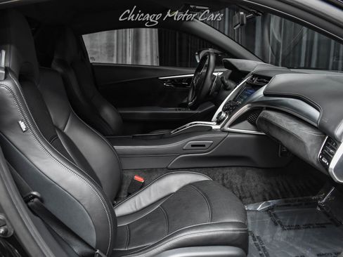 Used 2017 Acura NSX AWD/4WD image 19