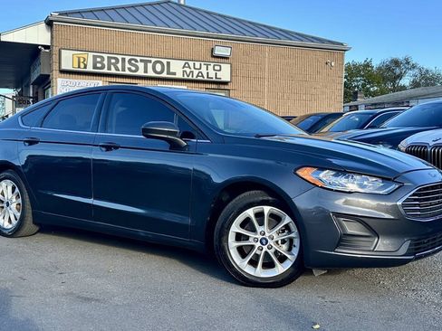 Used 2019 Ford Fusion SE FWD image 34