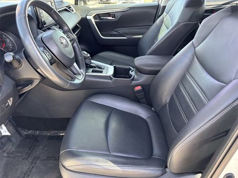 Certified 2022 Toyota RAV4 XLE Premium image 20