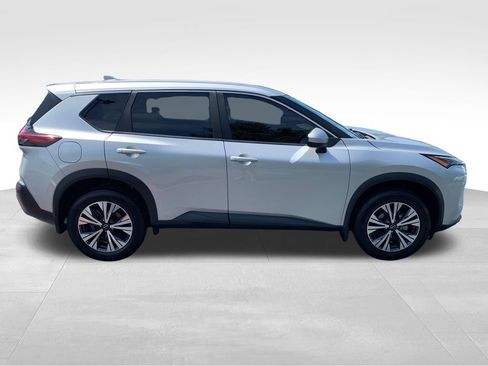 Used 2023 Nissan Rogue SV FWD image 6