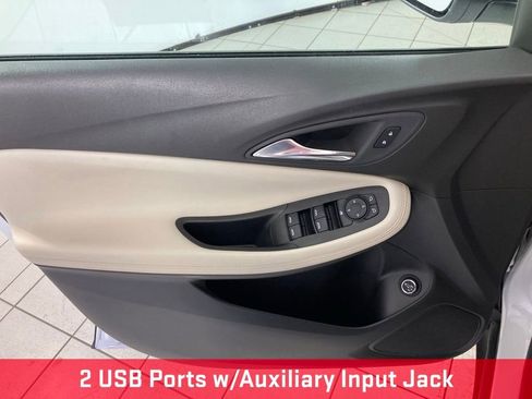 Used 2022 Buick Encore GX Select image 14