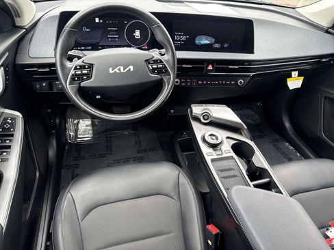 Used 2024 Kia EV6 Light RWD image 7