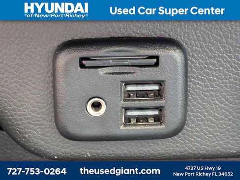 Used 2021 Chevrolet Traverse Premier w/ LPO, Floor Liner Package AWD/4WD image 35
