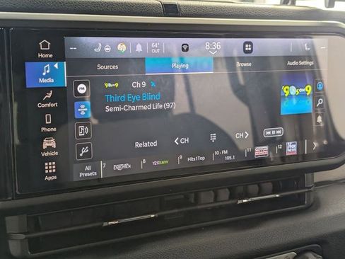 Used 2025 Jeep Wrangler Unlimited Sport AWD/4WD image 18