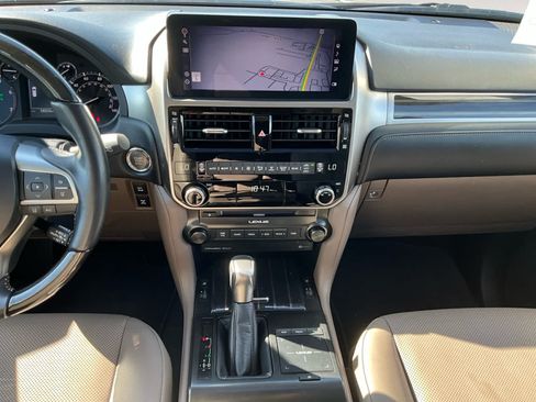 Used 2023 Lexus GX 460 Premium w/ Premium Package AWD/4WD image 11