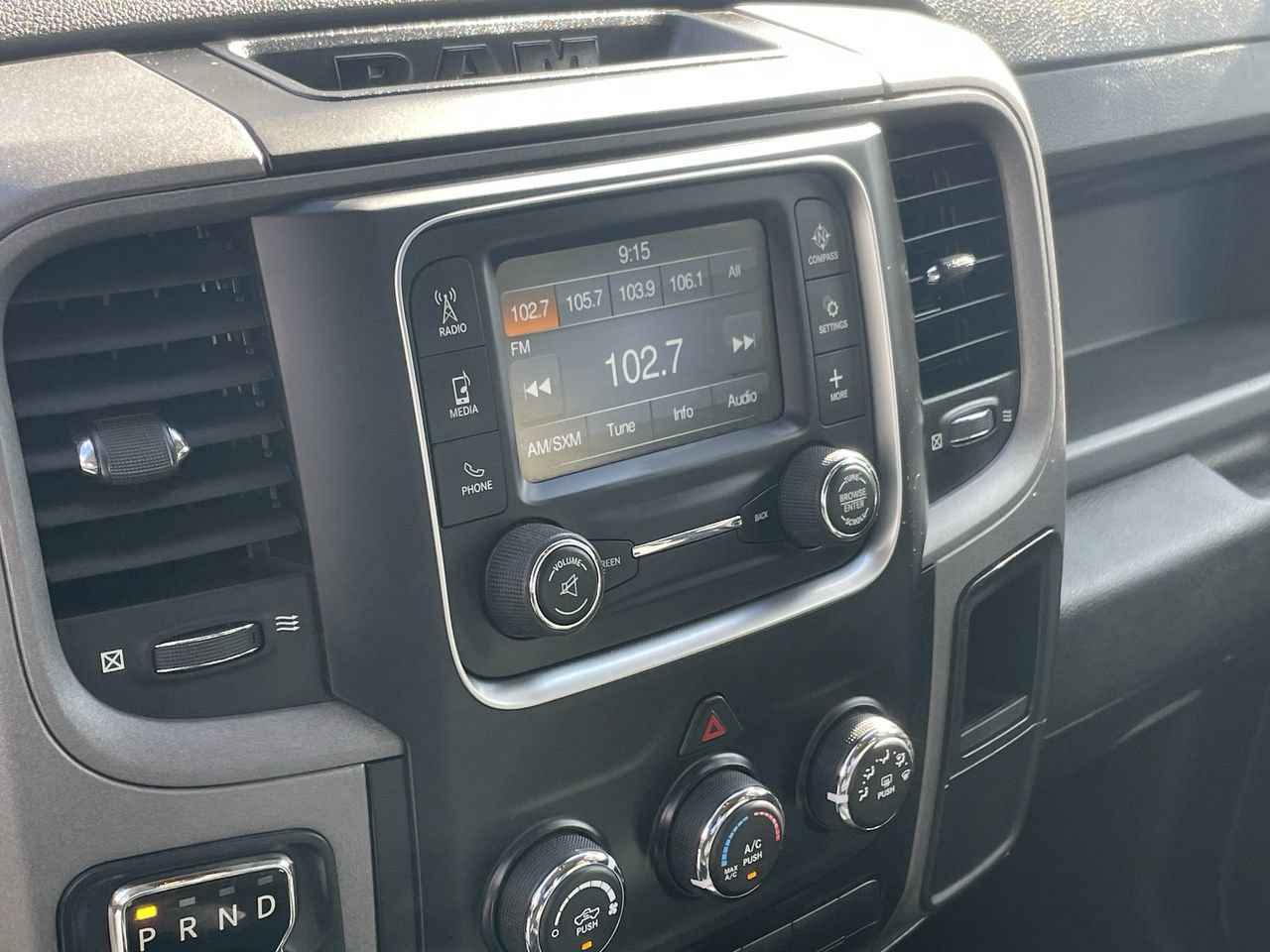 Used 2018 RAM 1500 Express AWD/4WD image 32