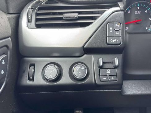 Used 2019 Chevrolet Tahoe Premier AWD/4WD image 19