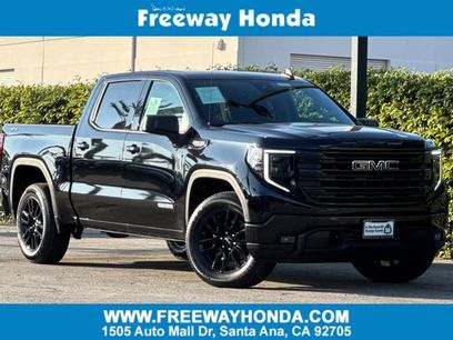 Used 2022 GMC Sierra 1500 Elevation w/ LPO, Elevation Black Package