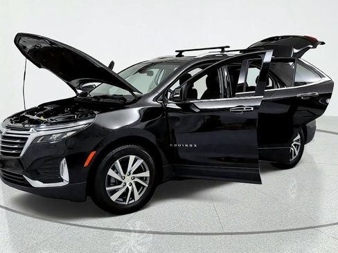 Used 2024 Chevrolet Equinox Premier AWD/4WD image 9