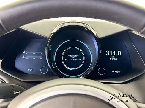 Used 2021 Aston Martin V8 Vantage Coupe RWD image 15