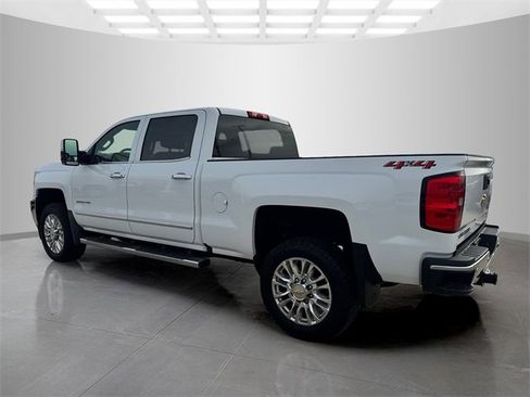 Used 2018 Chevrolet Silverado 2500 LTZ w/ LTZ Plus Package image 6