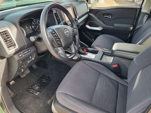 Used 2022 Nissan Frontier SV image 7