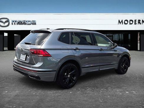 Used 2023 Volkswagen Tiguan SE R-Line FWD image 5