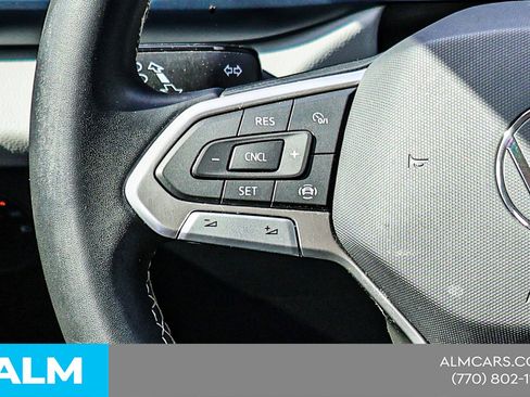 Used 2022 Volkswagen Taos SE FWD image 23