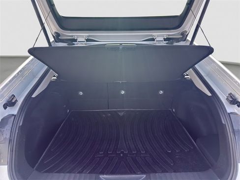 Used 2024 Toyota Prius XLE image 19