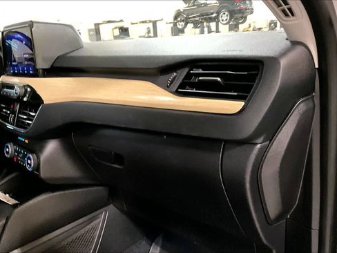 Used 2021 Ford Escape Titanium w/ Titanium Elite Package image 19