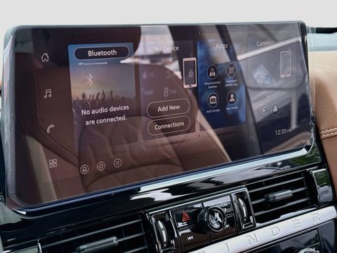 New 2026 Nissan Pathfinder Platinum AWD/4WD image 11