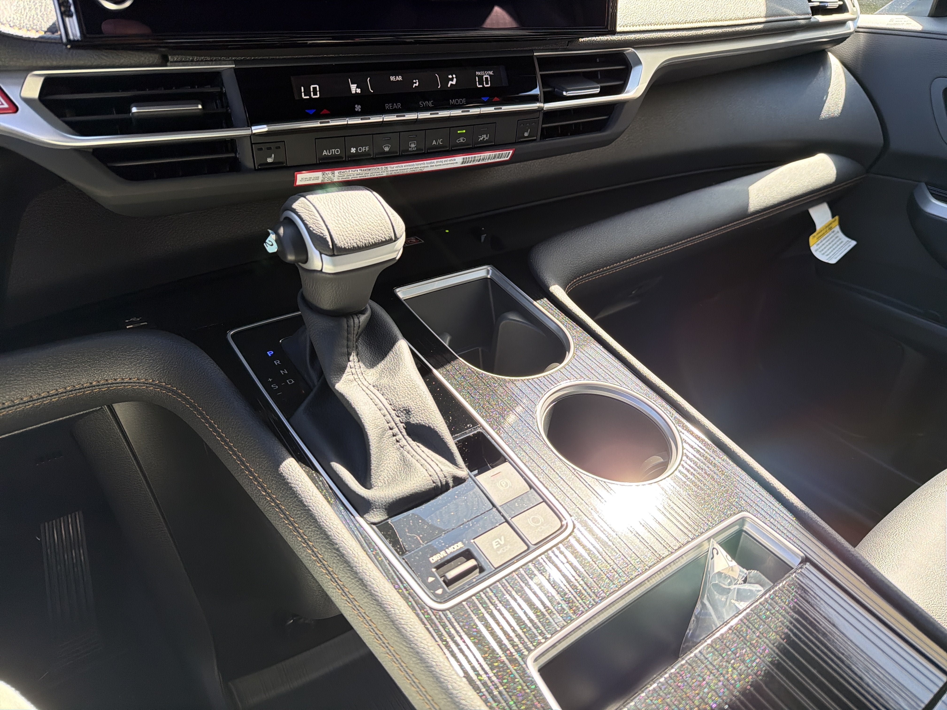 New 2026 Toyota Sienna XLE Woodland Edition AWD/4WD image 19