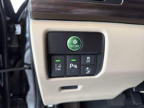 Used 2017 Honda Accord Touring image 30