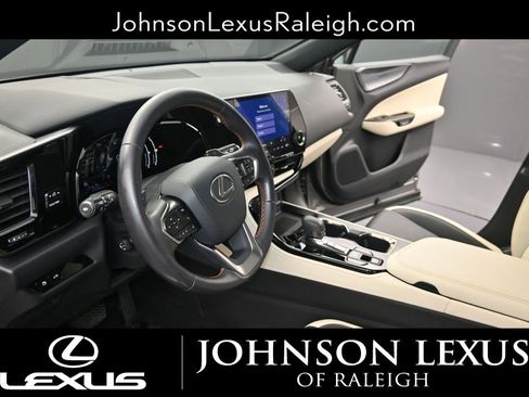 Used 2024 Lexus NX 250 FWD image 13