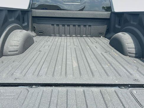 Certified 2025 Ford F250 Platinum w/ Tremor Off-Road Package AWD/4WD image 30