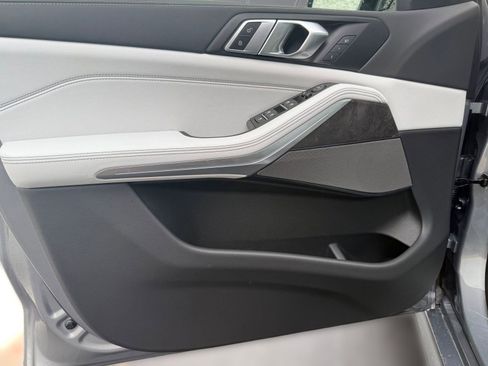 New 2026 BMW X5 xDrive40i w/ M Sport Package image 11