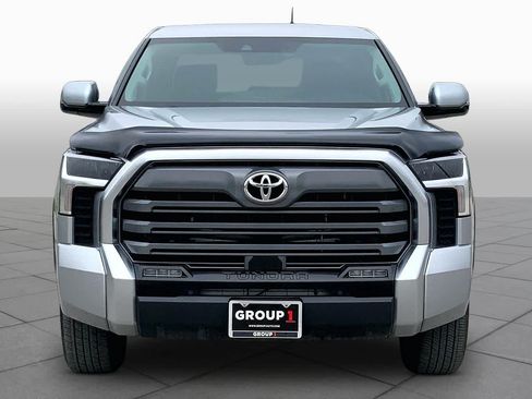 Used 2024 Toyota Tundra Limited w/ Power Package AWD/4WD image 4